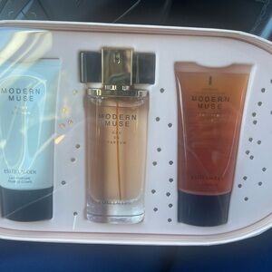 Estee Lauder Modern Muse Eau de Parfum Set